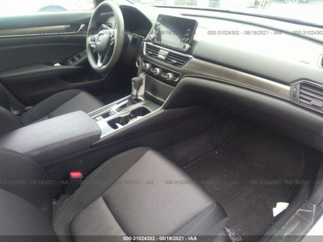 1HGCV1F18KA099976  honda accord sedan 2019 IMG 4