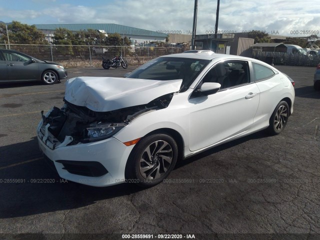 2HGFC4A51HH300299  honda civic coupe 2017 IMG 1