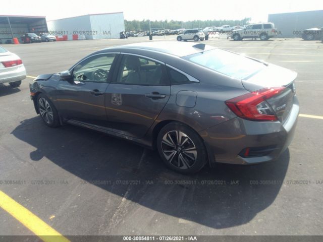 JHMFC1F39JX010803  honda civic sedan 2018 IMG 2