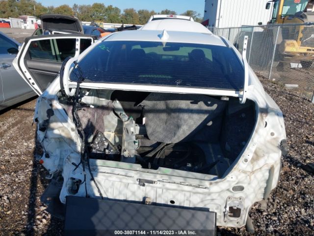 19XZE4F95KE008952  honda insight 2018 IMG 5