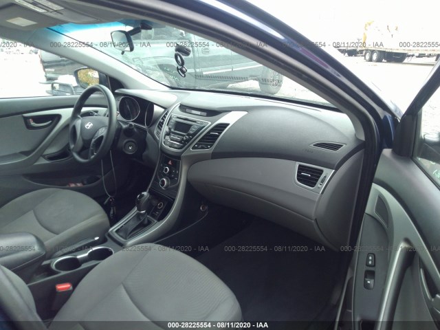 5NPDH4AE3GH774607  hyundai elantra 2016 IMG 4