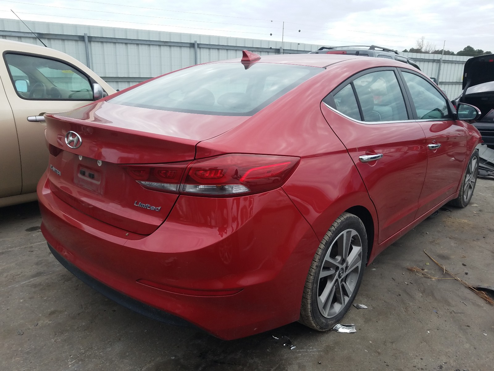 5NPD84LF1HH075936  hyundai  2017 IMG 3