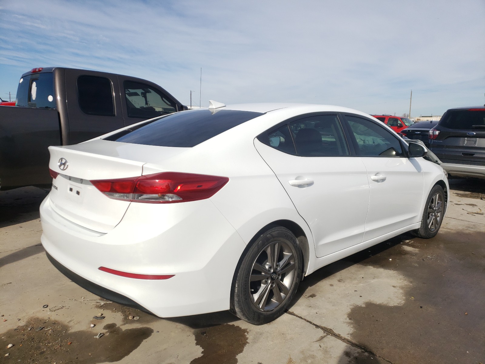 5NPD84LF3HH055364  hyundai elantra 2016 IMG 3