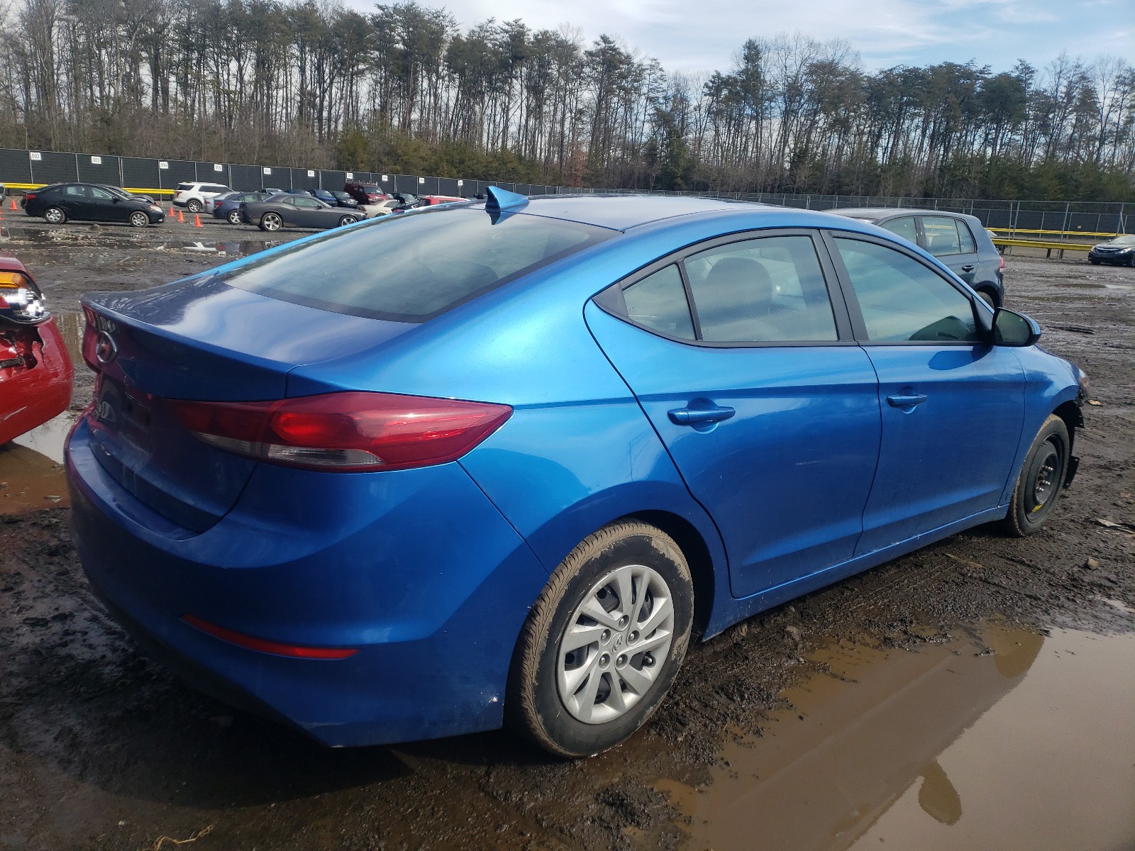 5NPD74LF5HH211570  hyundai  2017 IMG 3