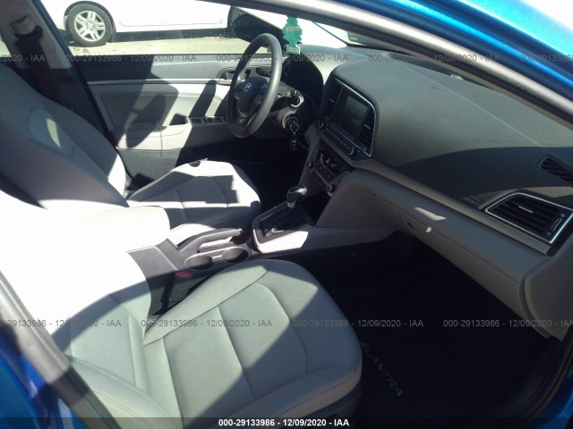 5NPD84LF3JH255232  hyundai elantra 2018 IMG 4