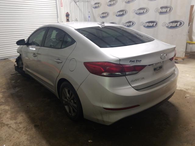 5NPD84LF4JH258088  hyundai  2018 IMG 2