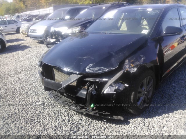 5NPD84LF6HH208061  hyundai elantra 2017 IMG 5