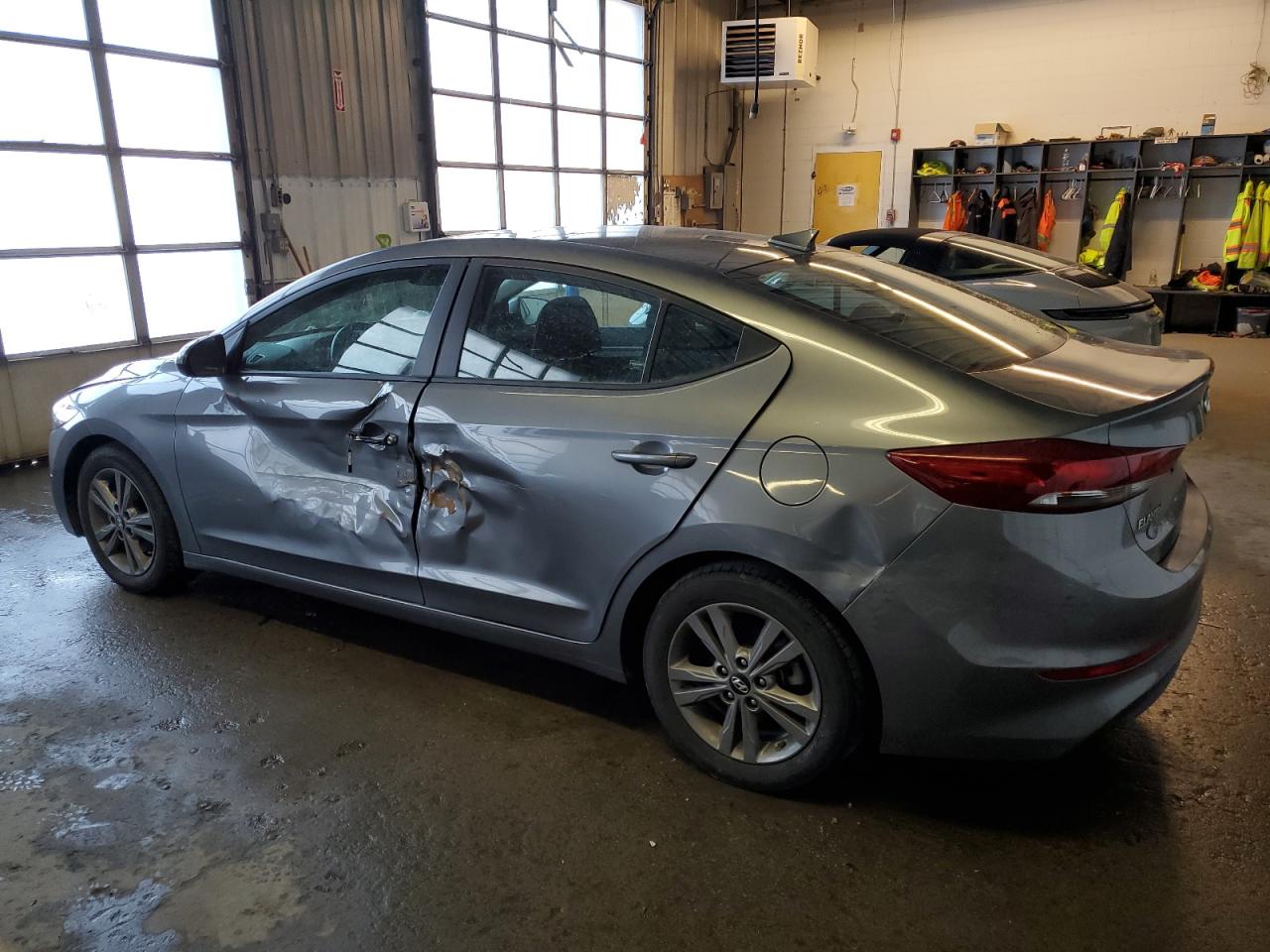 5NPD84LF6JH257217  hyundai elantra 2017 IMG 1