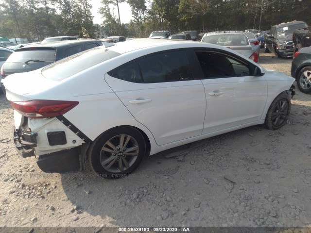 5NPD84LF7HH203452  hyundai elantra 2017 IMG 3