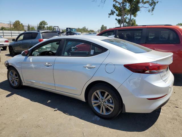 5NPD84LF7JH269621  hyundai  2018 IMG 1