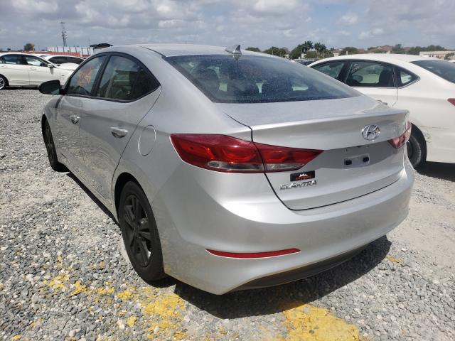 5NPD84LF0JH317394  hyundai  2018 IMG 2