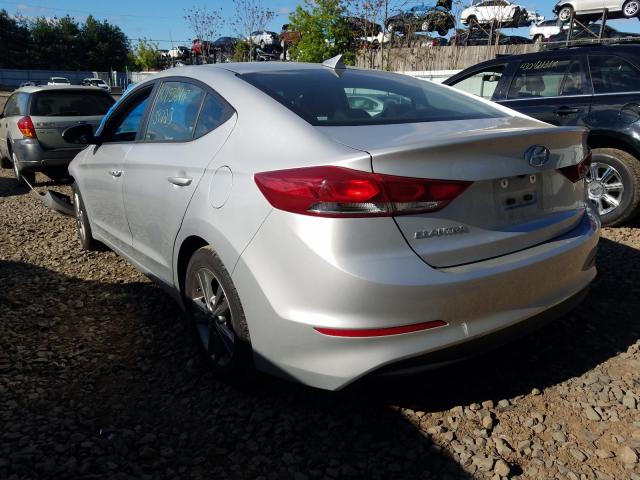 5NPD84LF0JH401439  hyundai  2018 IMG 2