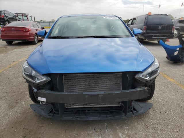 5NPD84LF3JH329586  hyundai elantra 2018 IMG 4