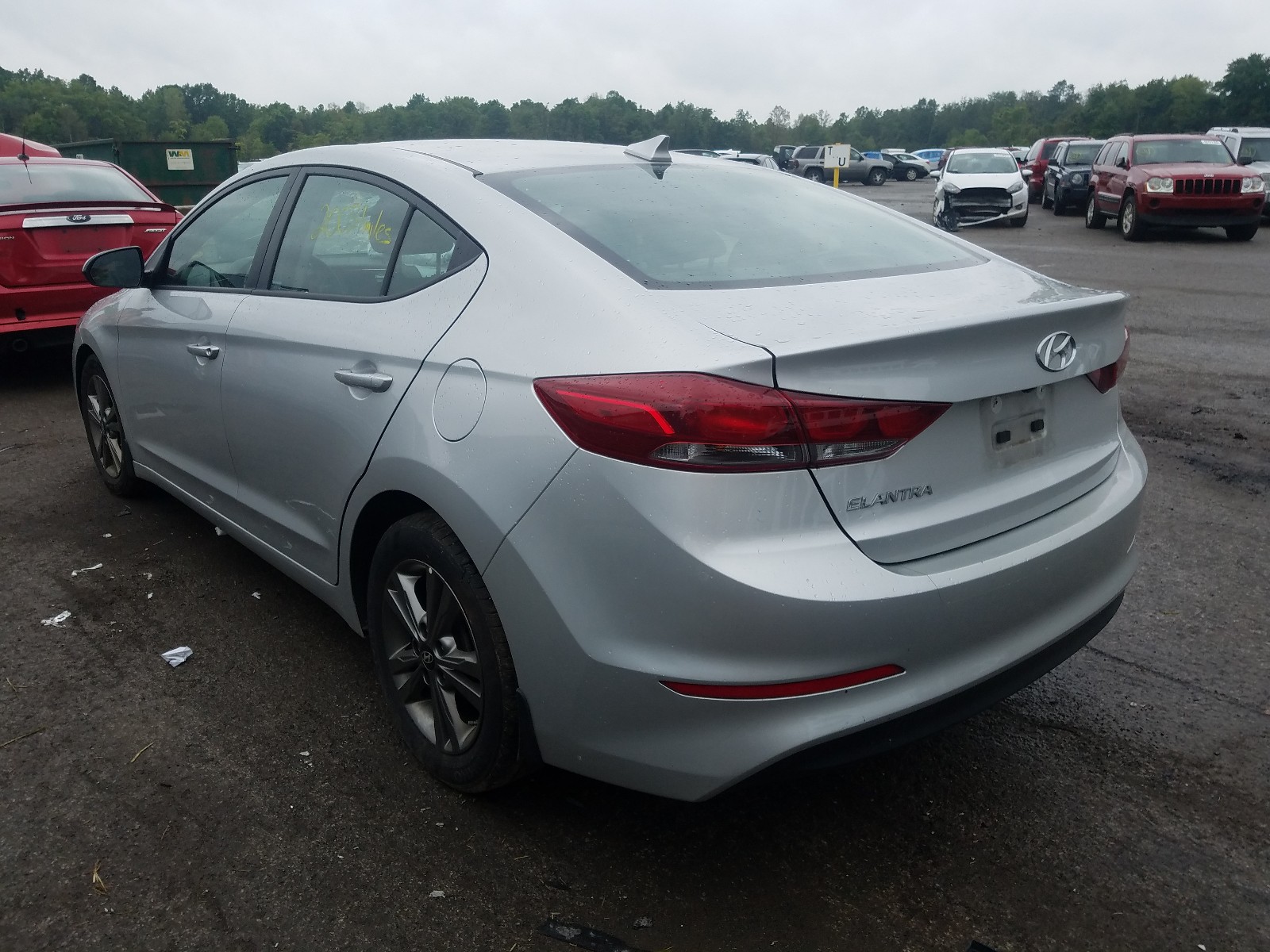 5NPD84LF3JH341446  hyundai  2018 IMG 2