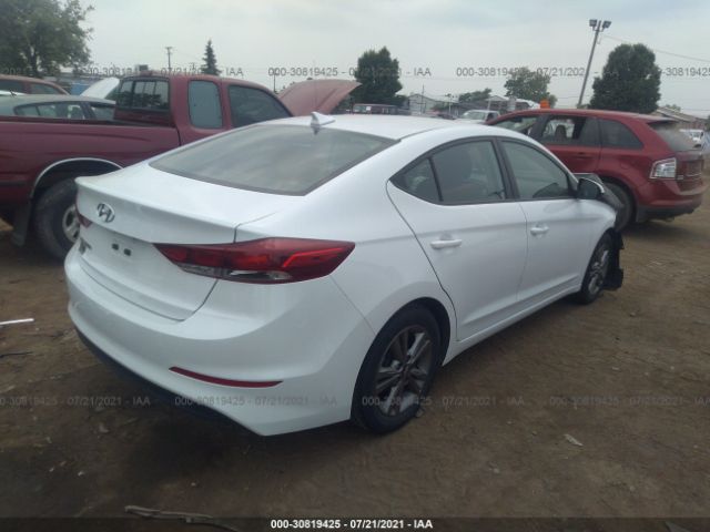 5NPD84LF7JH319773  hyundai elantra 2018 IMG 3