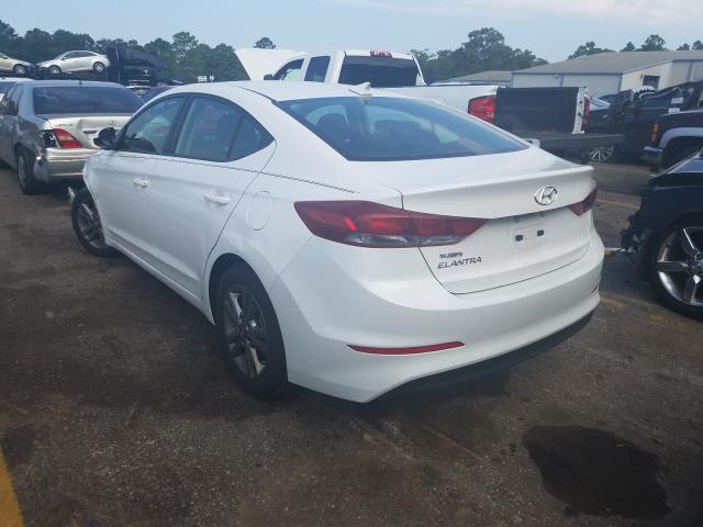 5NPD84LFXJH318360  hyundai  2018 IMG 2