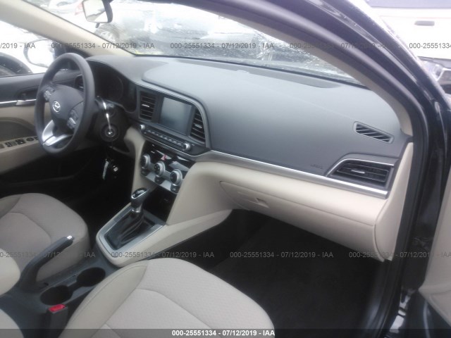 5NPD84LF9KH455212  hyundai elantra 2019 IMG 4