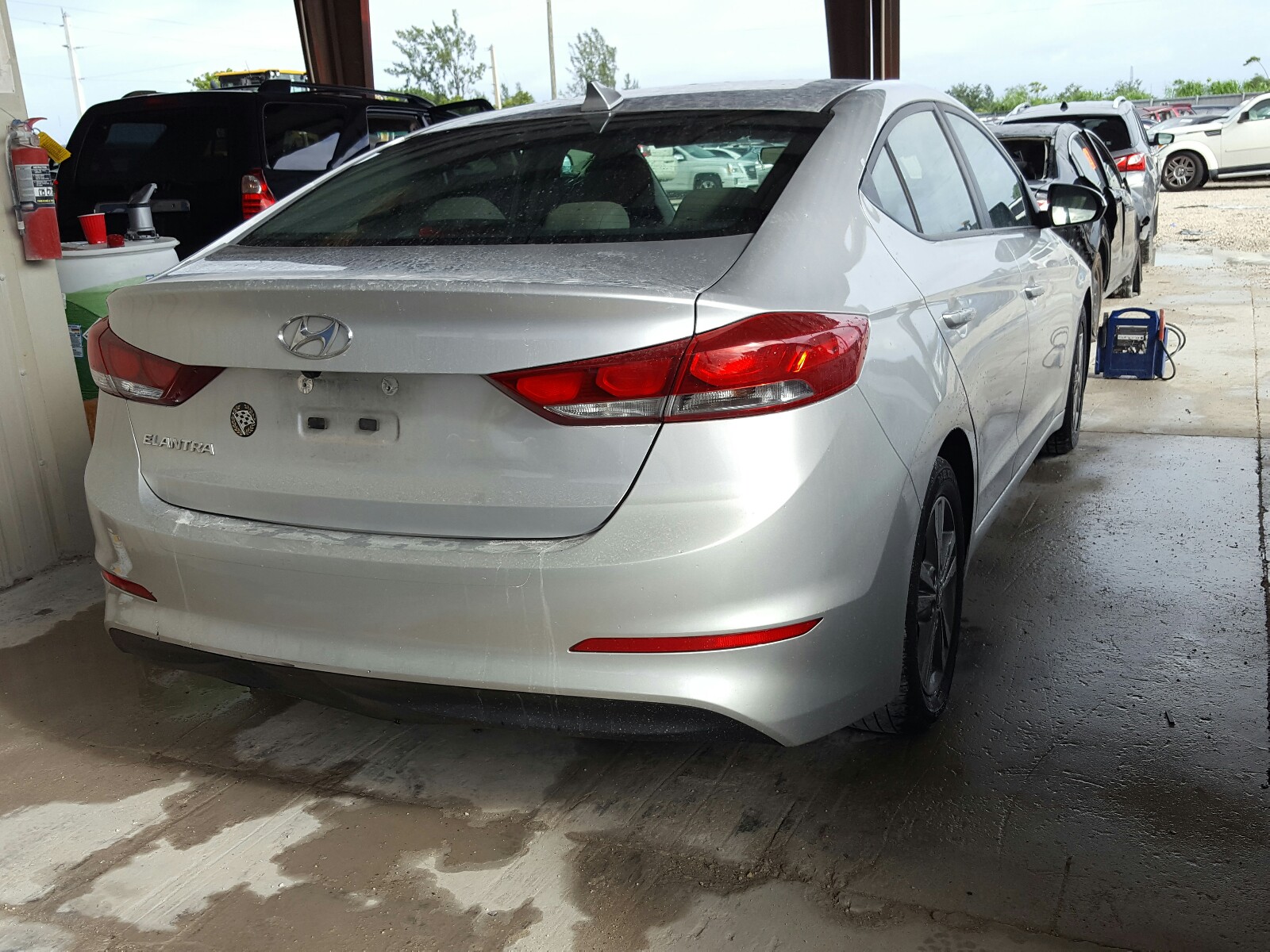 5NPD84LF9HH043851  hyundai elantra se 2017 IMG 3