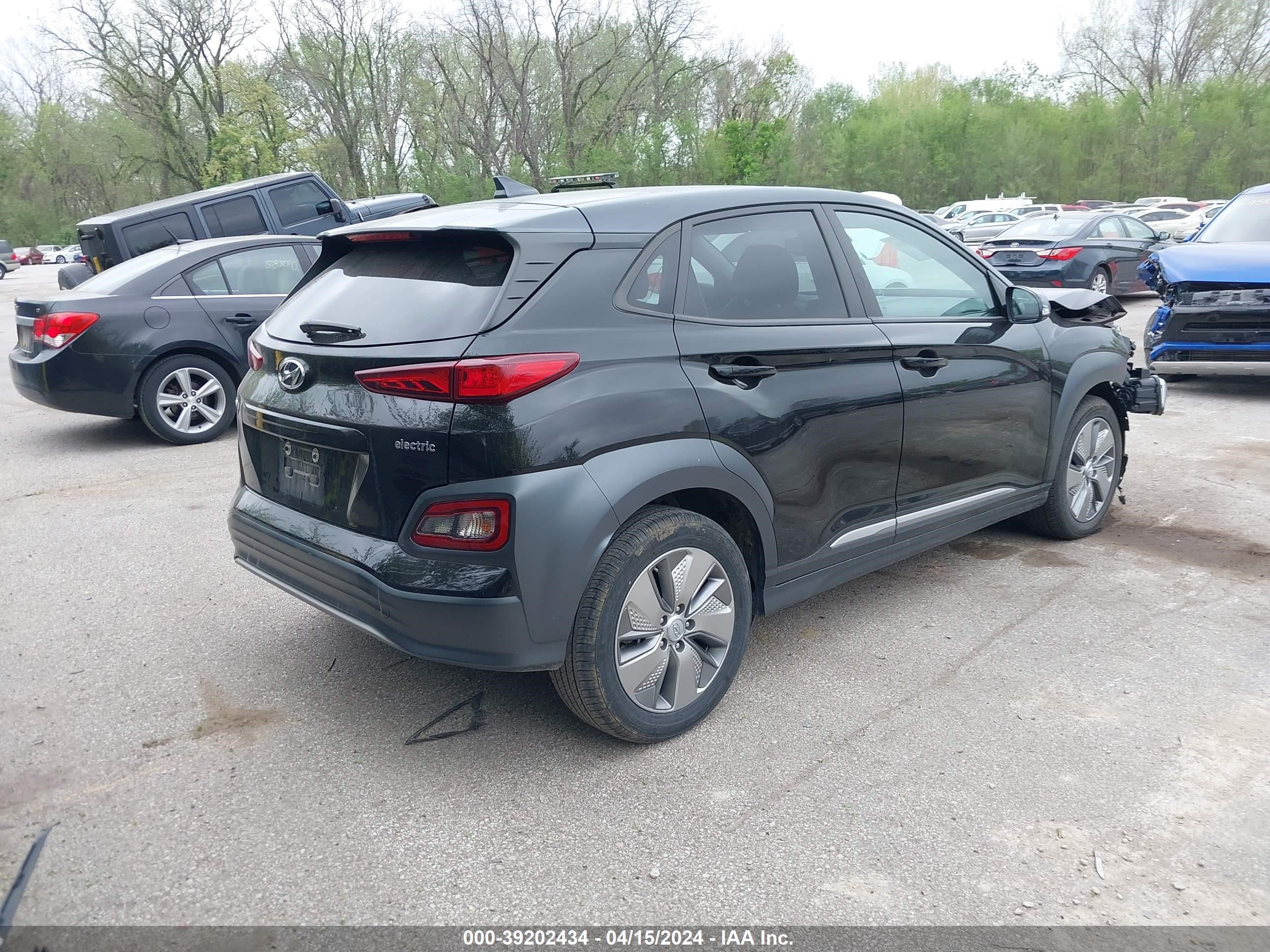 KM8K23AG6MU126129  hyundai kona 2021 IMG 3