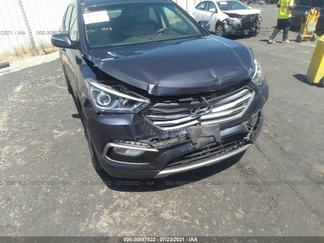 5NMZU3LB8HH051218  hyundai santa fe 2017 IMG 5