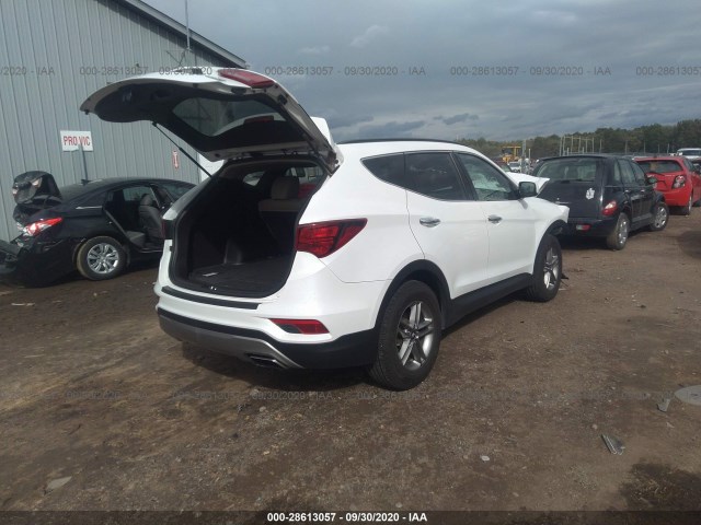 5NMZUDLB1HH036968  hyundai santa fe 2017 IMG 3