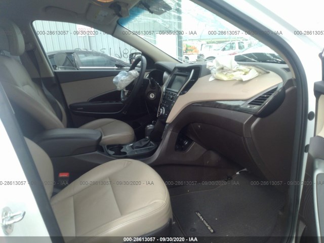 5NMZUDLB1HH036968  hyundai santa fe 2017 IMG 4