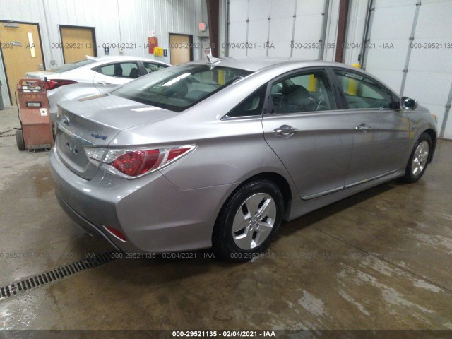 KMHEC4A44BA003174  hyundai sonata 2011 IMG 3