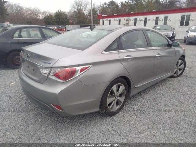 KMHEC4A4XBA016785  hyundai sonata 2011 IMG 3