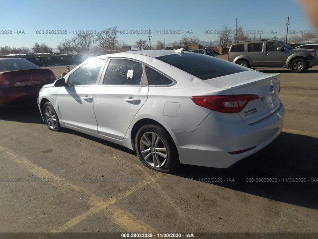 5NPE24AF4FH013064  hyundai sonata 2015 IMG 2