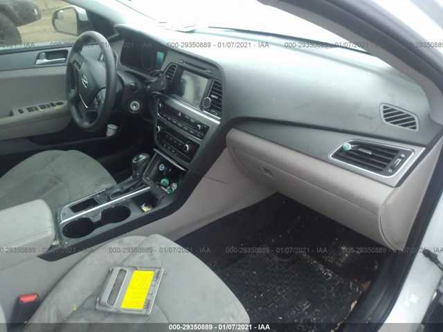 5NPE24AF2GH320878  hyundai sonata 2016 IMG 4