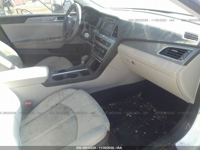 5NPE24AF4FH013064  hyundai sonata 2015 IMG 4