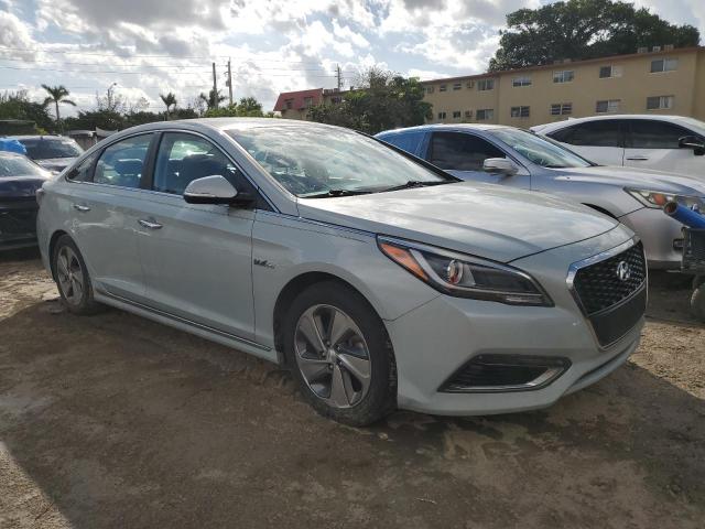 KMHE34L17GA028435  hyundai sonata 2016 IMG 3