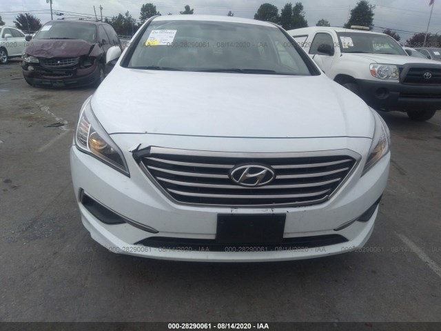 5NPE24AF0GH420607  hyundai sonata 2016 IMG 5