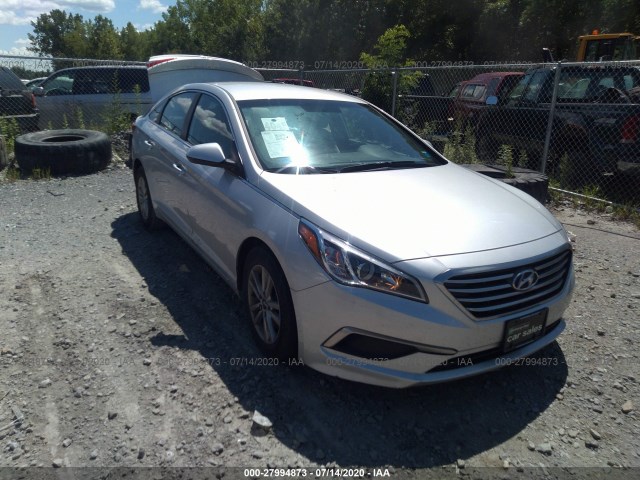 5NPE24AF2HH525313  hyundai sonata 2017 IMG 0