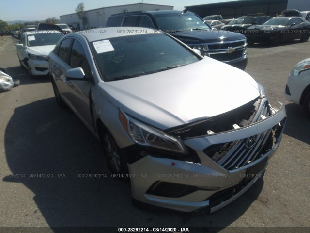 5NPE24AF4HH540587  hyundai sonata 2017 IMG 5