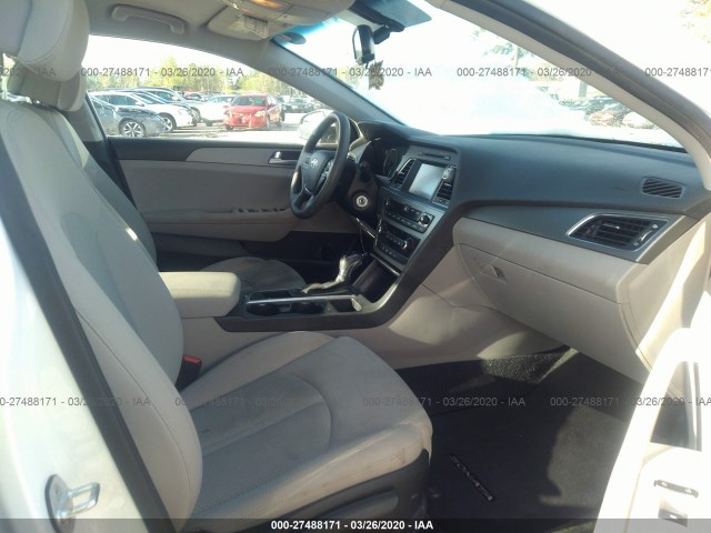 5NPE24AF7GH310704  hyundai sonata 2016 IMG 4