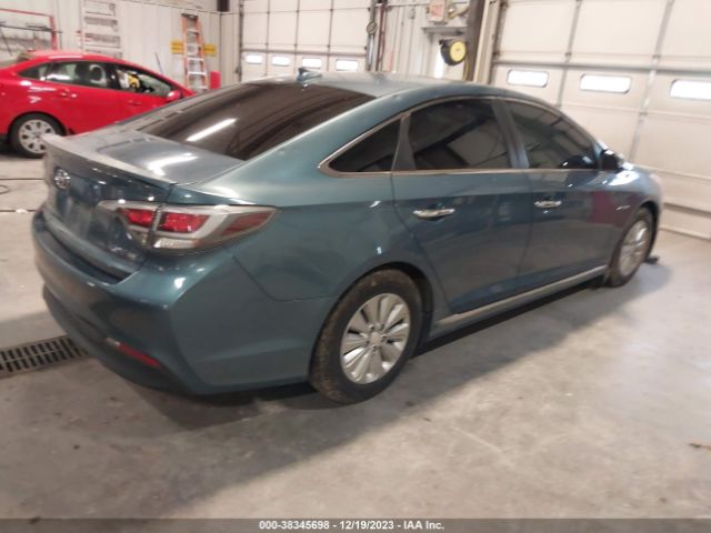 KMHE24L17GA039521  hyundai sonata 2016 IMG 3