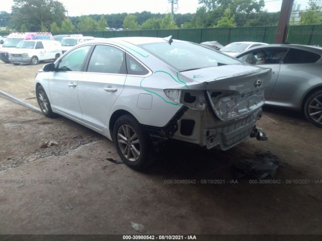 5NPE24AF0HH547519  hyundai sonata 2017 IMG 2