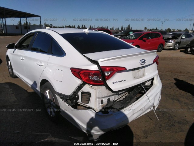 5NPE24AF0HH590676  hyundai sonata 2017 IMG 2