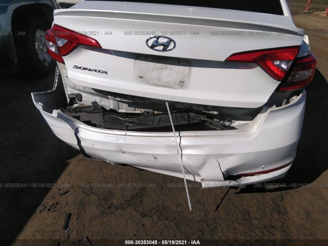 5NPE24AF0HH590676  hyundai sonata 2017 IMG 5