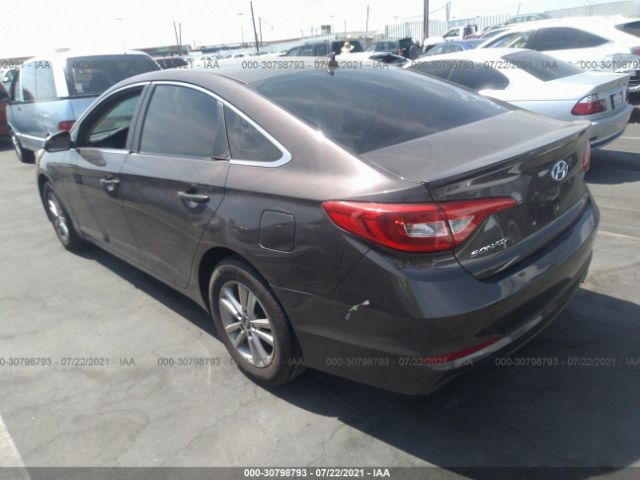 5NPE24AF4HH577980  hyundai sonata 2017 IMG 2