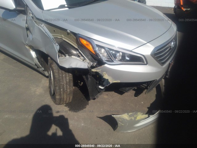 5NPE24AF8HH574287  hyundai sonata 2017 IMG 5