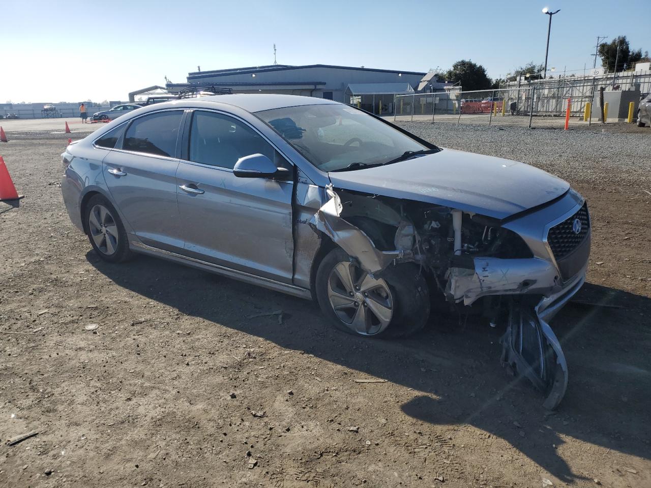 KMHE34L17HA050971  hyundai sonata 2017 IMG 3