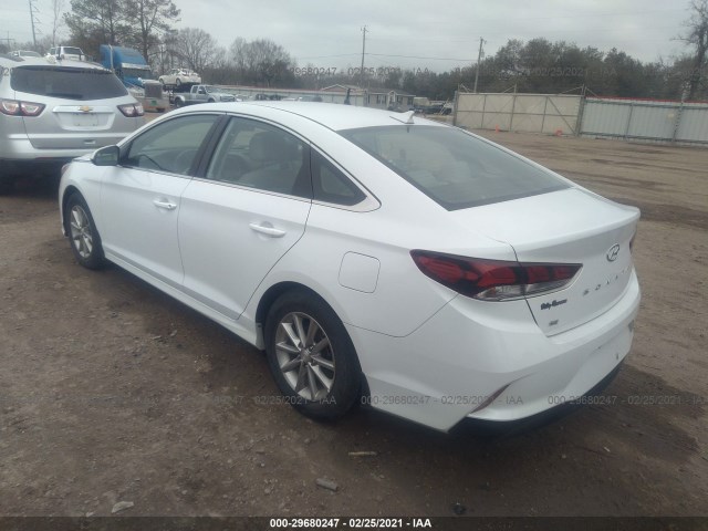 5NPE24AFXJH697157  hyundai sonata 2018 IMG 2