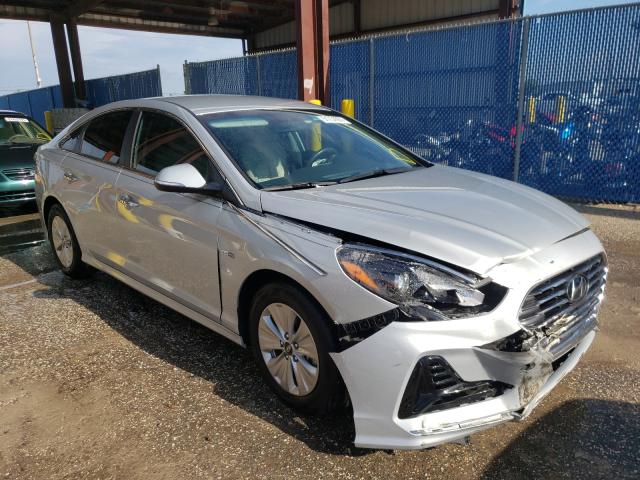 KMHE24L31JA078601  hyundai  2018 IMG 0