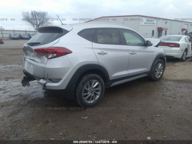 KM8J33A42HU587686  hyundai tucson 2017 IMG 3