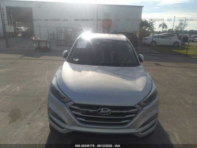 KM8J33A43HU535175  hyundai tucson 2017 IMG 5