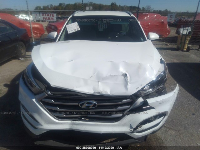 KM8J33A43JU619129  hyundai tucson 2017 IMG 5