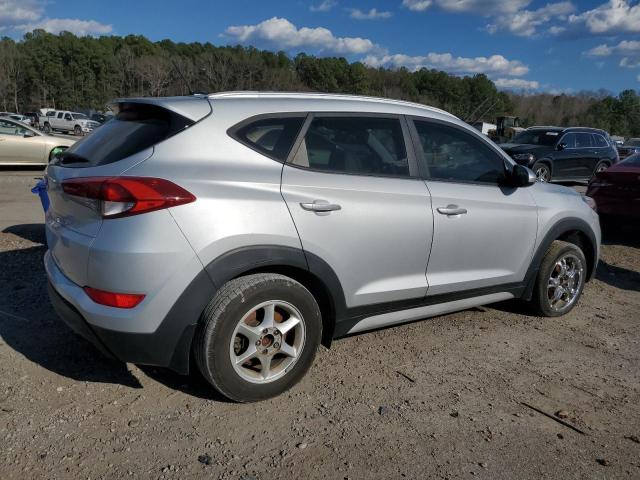 KM8J33A4XHU453296  hyundai tucson 2017 IMG 2