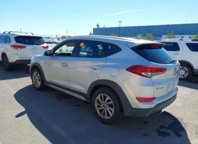 KM8J33A4XJU721432  hyundai tucson 2018 IMG 2